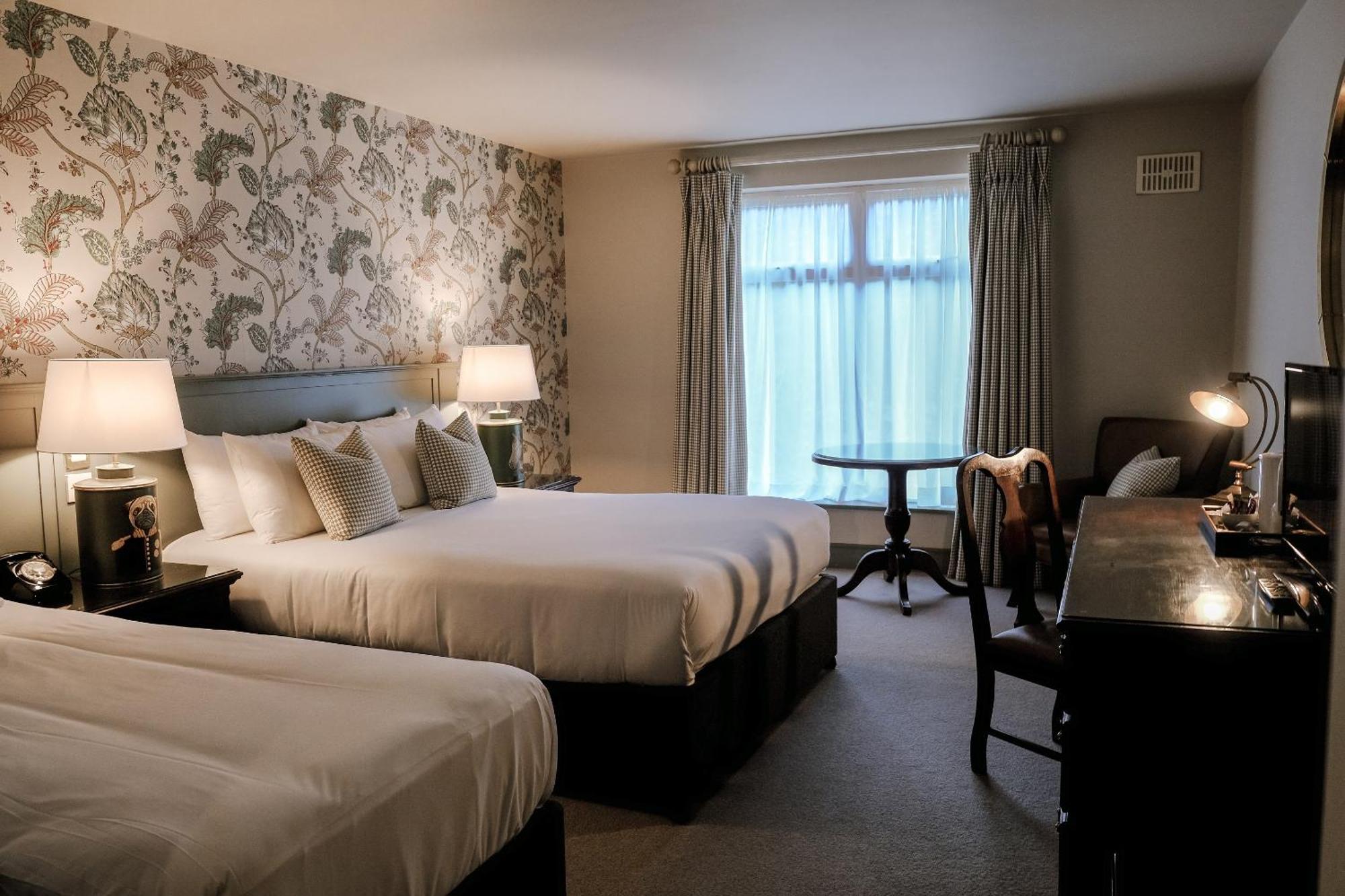 The Abbeyleix Manor Hotel Bagian luar foto